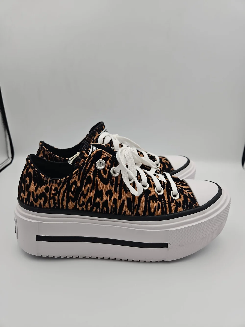 Converse Leopard-Print Low-Top Platform Sneakers - Brown & Black - Picture 4 of 9